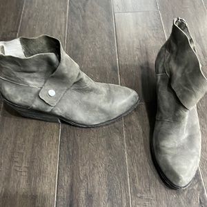 Eileen Fisher Suede Booties sz 9-1/2